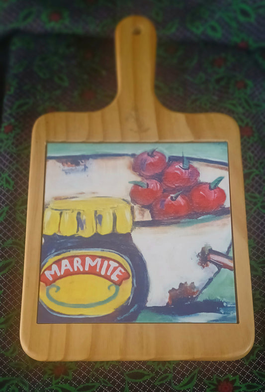 Elegant Wooden Cheese Board with Embedded Tile